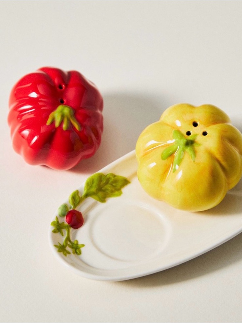 Anthropologie Tomato-Shaped Ceramic Salt and Pepper Shakers - Red & Yellow